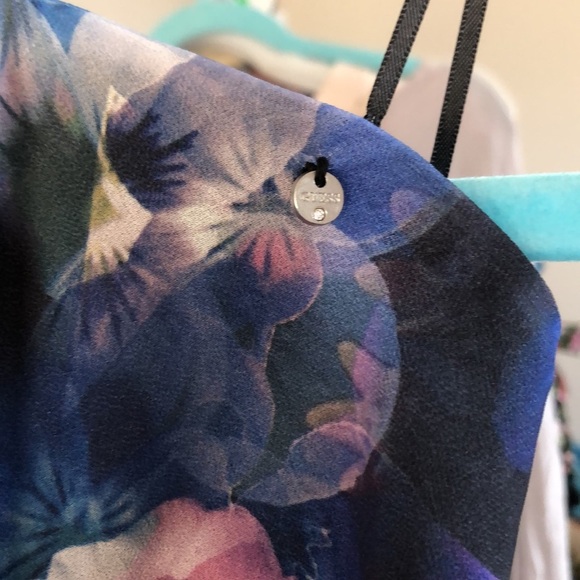 Guess Strapless Floral Cocktail Dress – Purple Blue Print – Size 6 - Picture 9 of 13